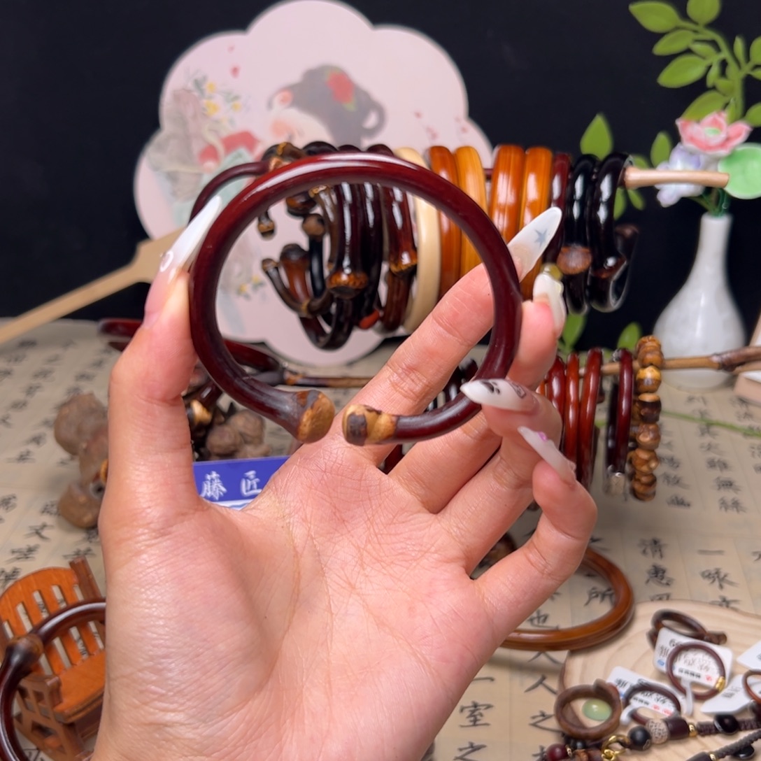 K***哥藤类手串/手链微瑕鸡血藤