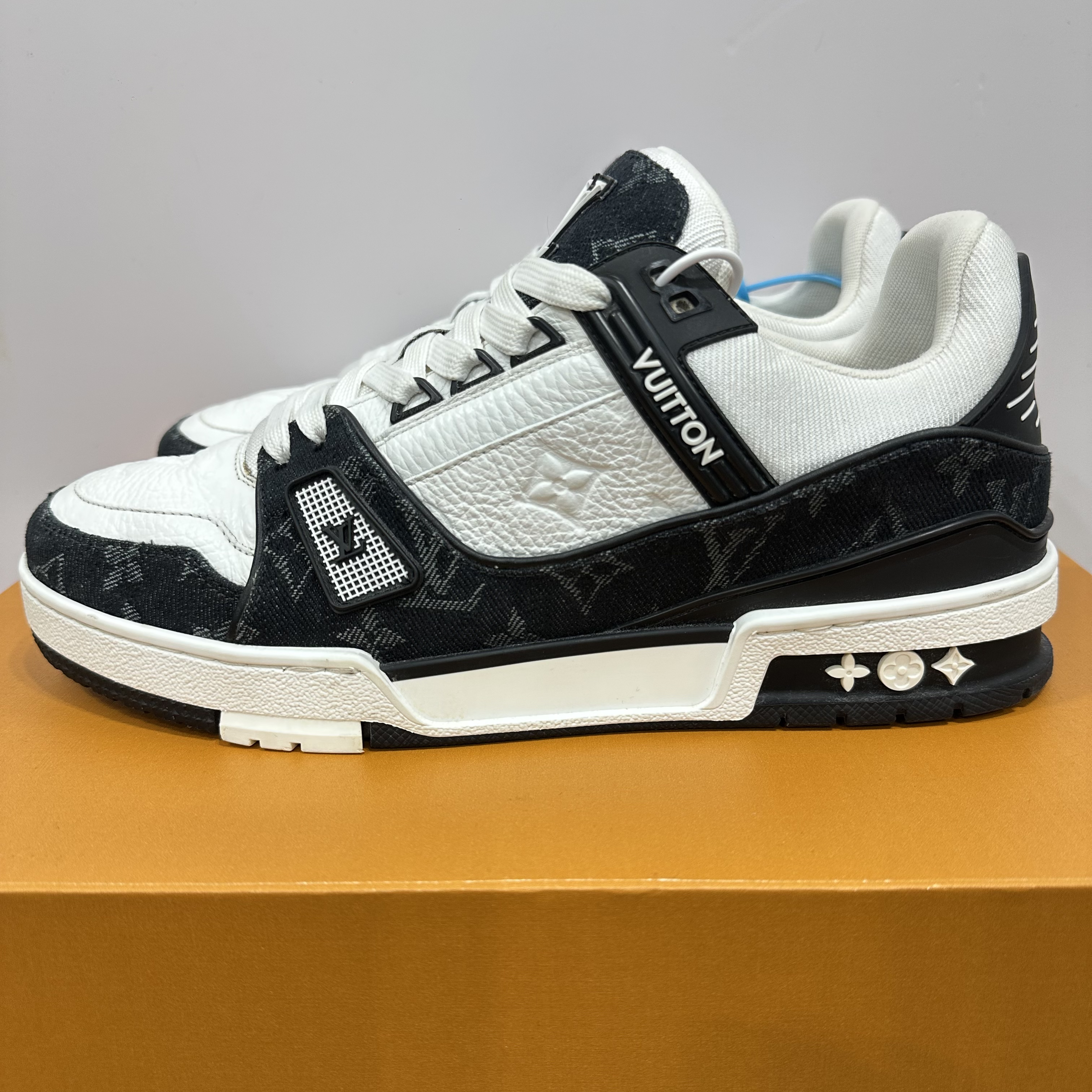95新 LouisVuitton/路易威登 41码 trainer 黑白牛仔 低帮板鞋