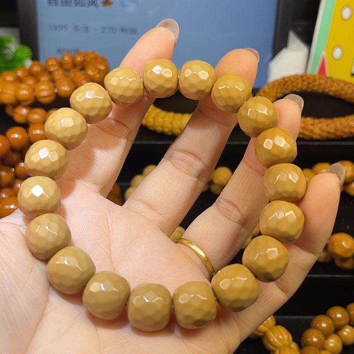 自****猴头核桃手串猴头