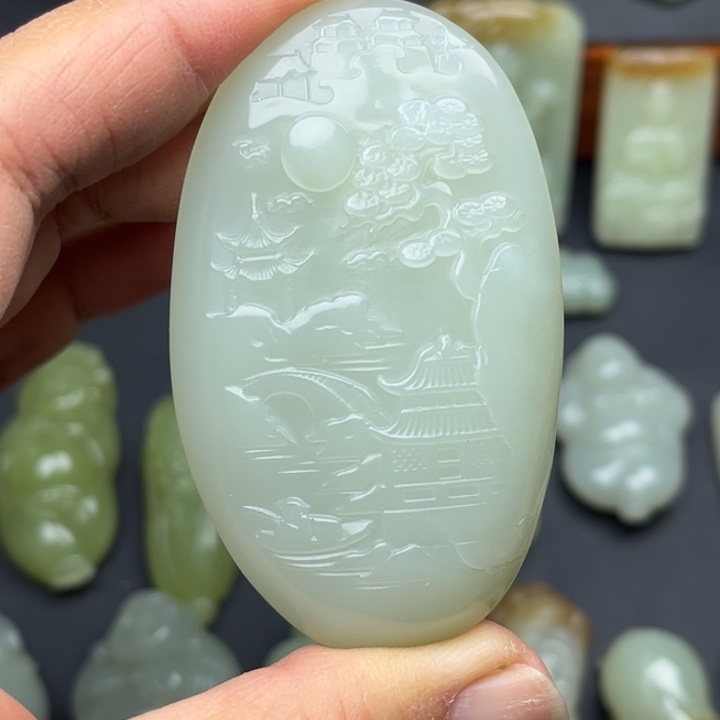 和田玉未镶嵌颈饰