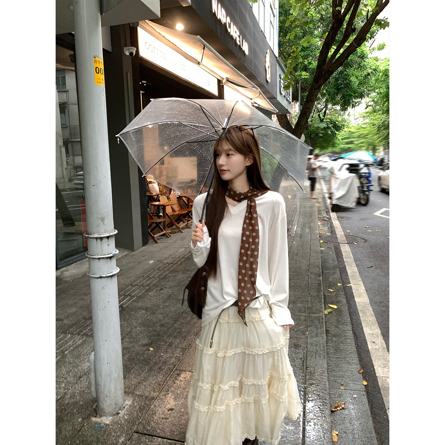 宋正恩【现货清仓】v领白色长袖T恤氧气松弛感简约宽松内搭AA26179