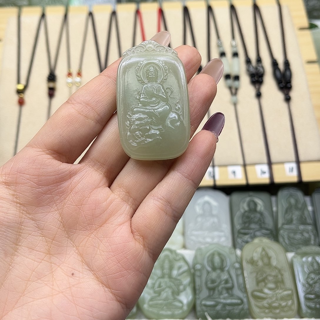 和田玉颈饰未镶嵌豪*