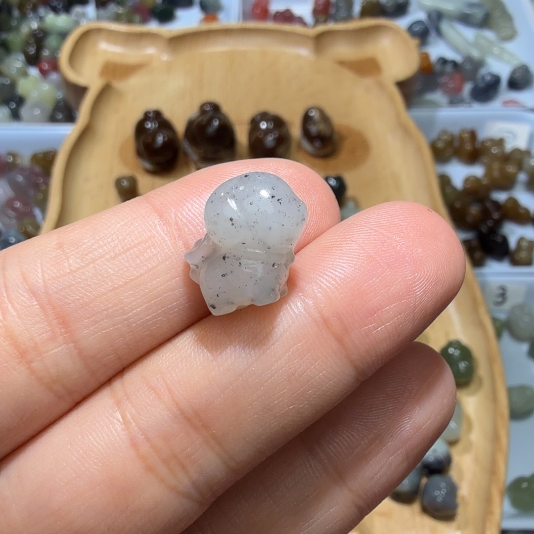 和田玉未镶嵌珠宝奇石