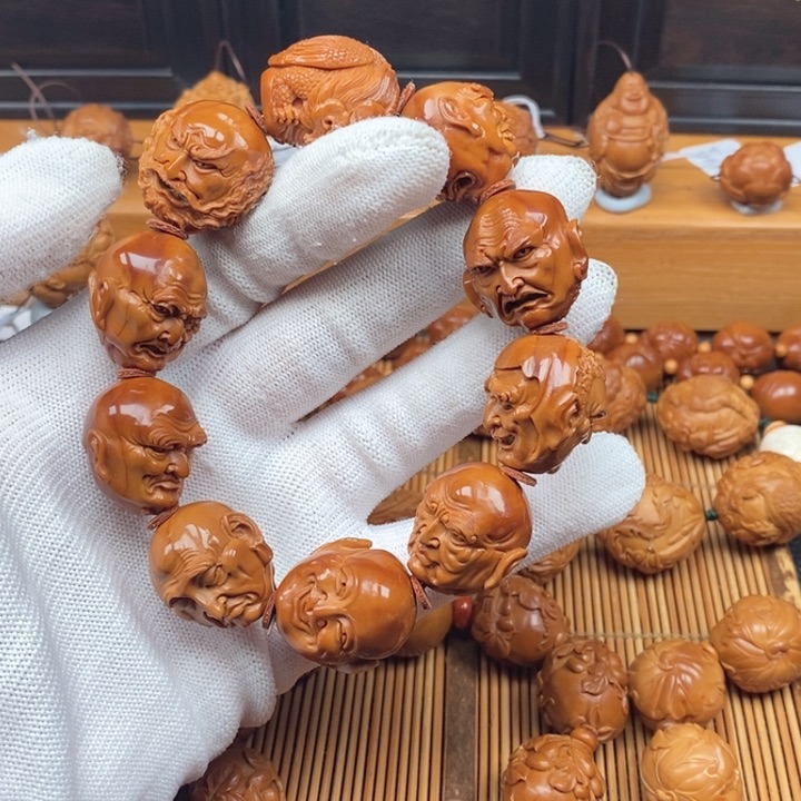 橄榄核手串许静健老师写实罗汉