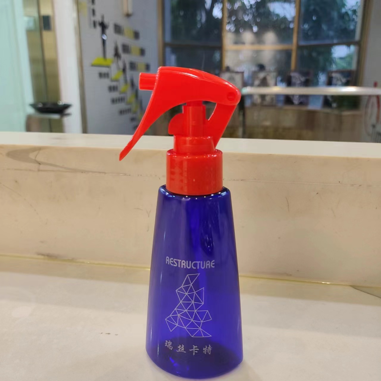 瑞丝卡特水壶喷水壶半透明紫色