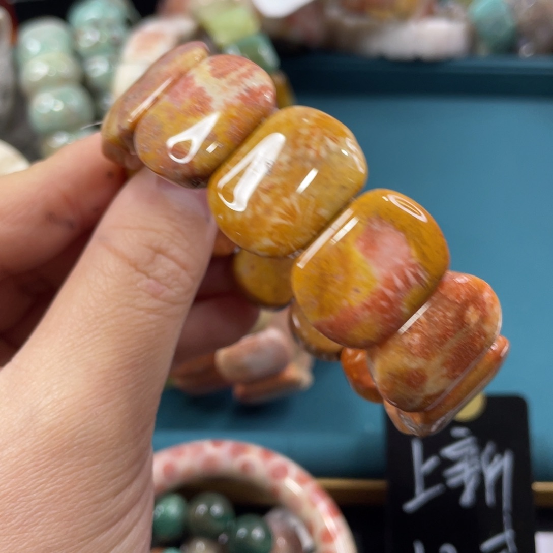 未镶嵌手镯硅化玉