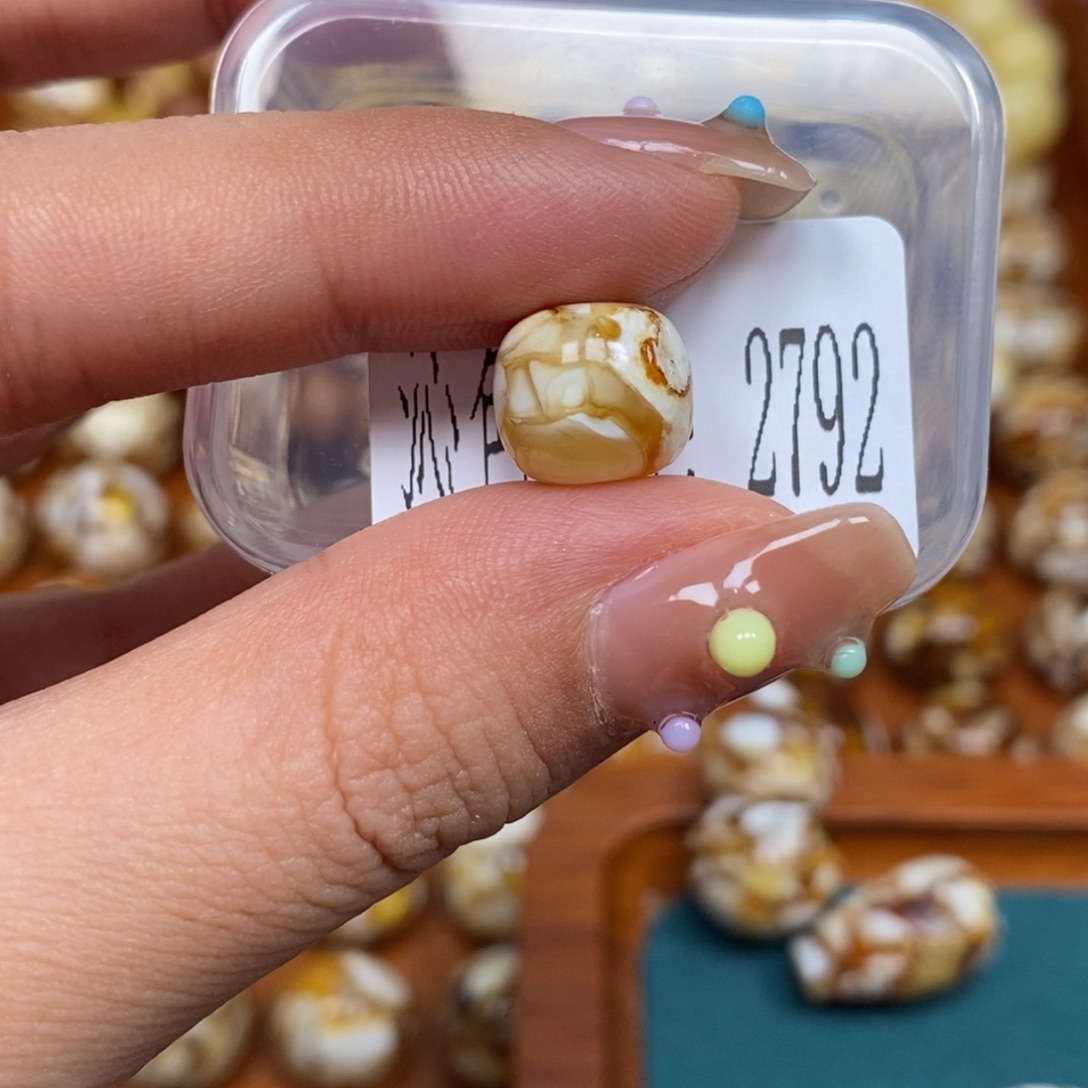 把件猴头核桃沁色圆珠老型2792