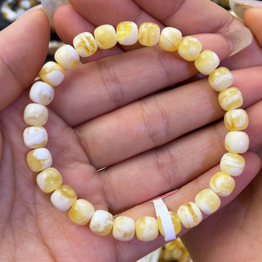 琥珀未镶嵌珠宝奇石瓷白妖7.5微瑕 