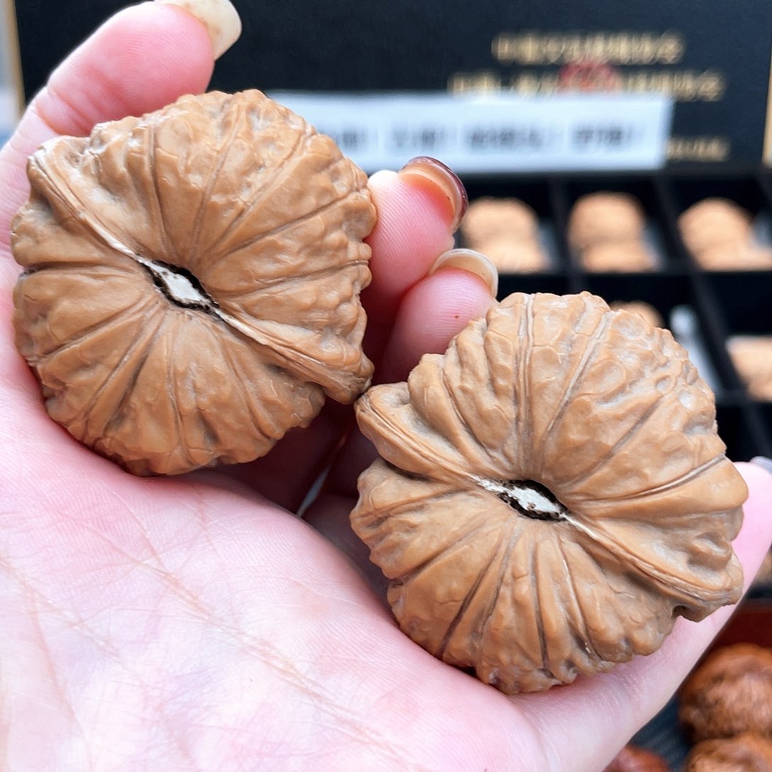 把件文玩核桃46毕业级近圆凹底➕近正肩46s1