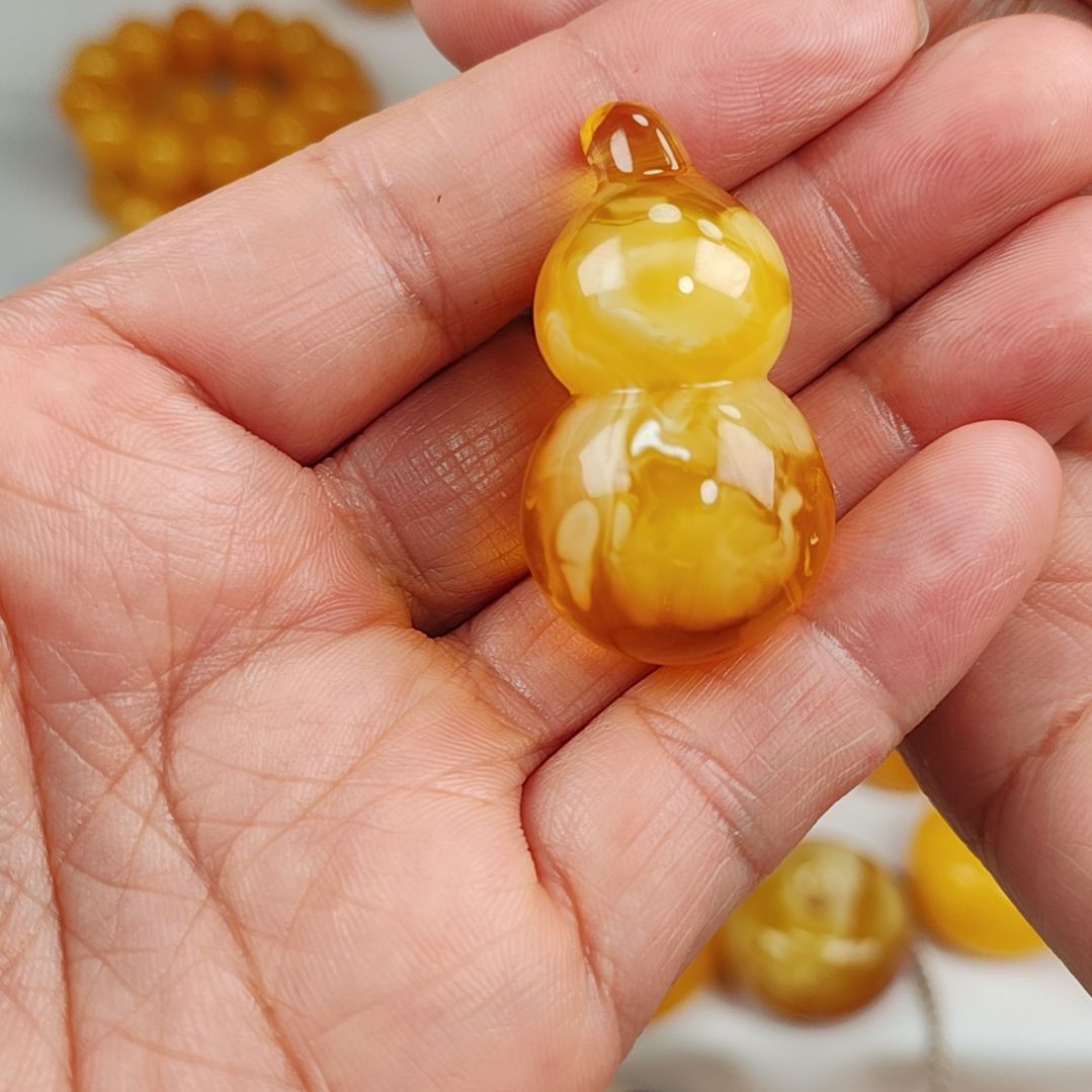 蜜蜡吊坠(赠链)未镶嵌