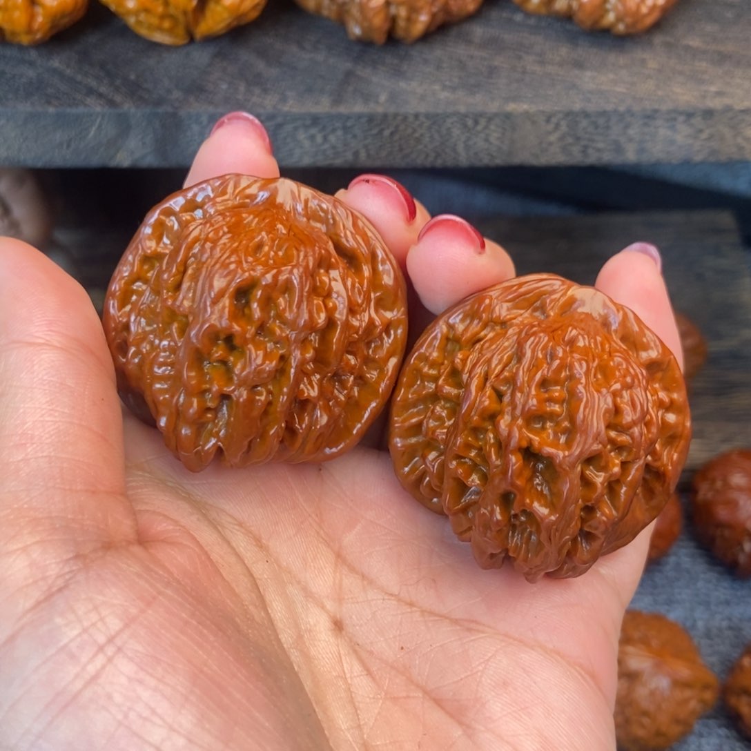 文玩核桃把件沉*四座楼瑕疵3