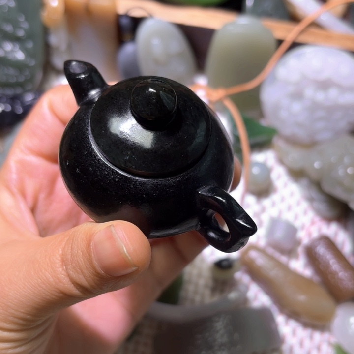 和田玉未镶嵌珠宝半成品