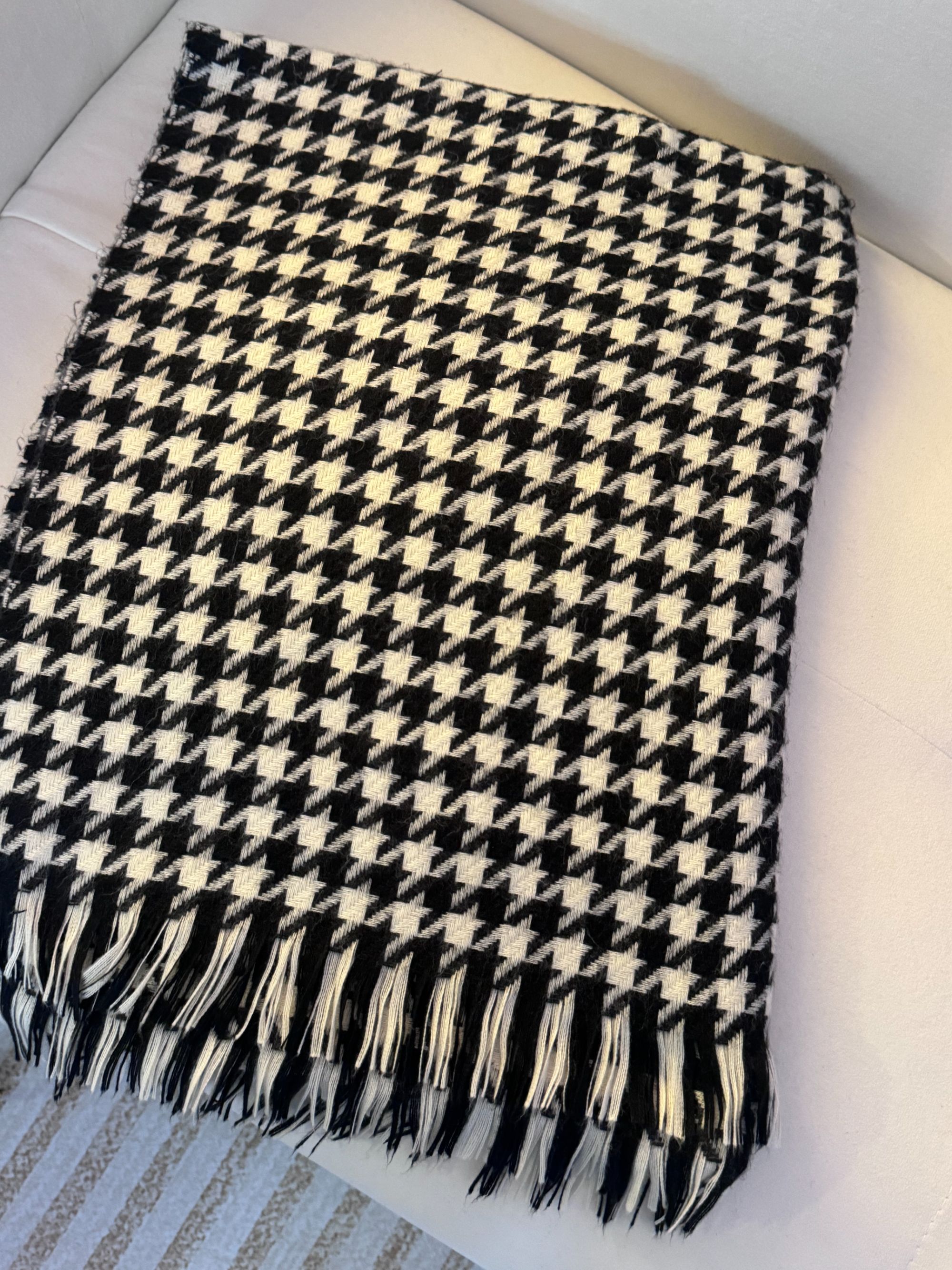 A0009 时尚轻奢出门出游百搭围巾