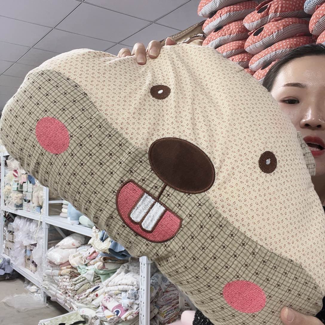 雪尼尔啦咯啦咯啦咯啦咯啦