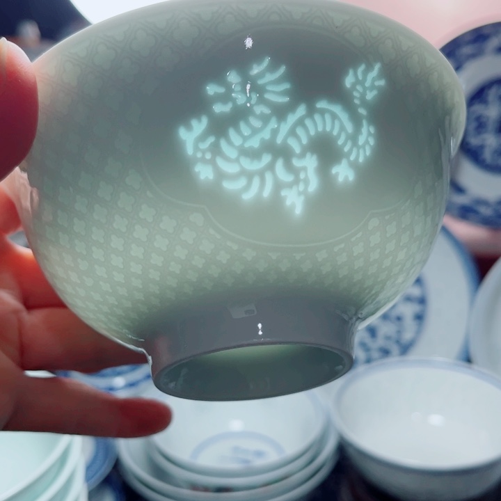 青花玲珑5寸饭碗生肖。龙