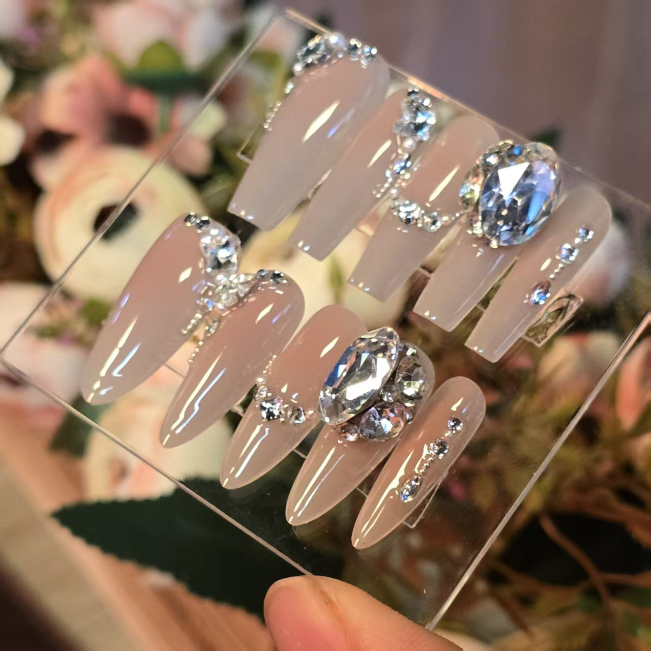 羽黧丶001月光(奥捷)珠宝级丶霸榜某书评测丶手工穿戴甲