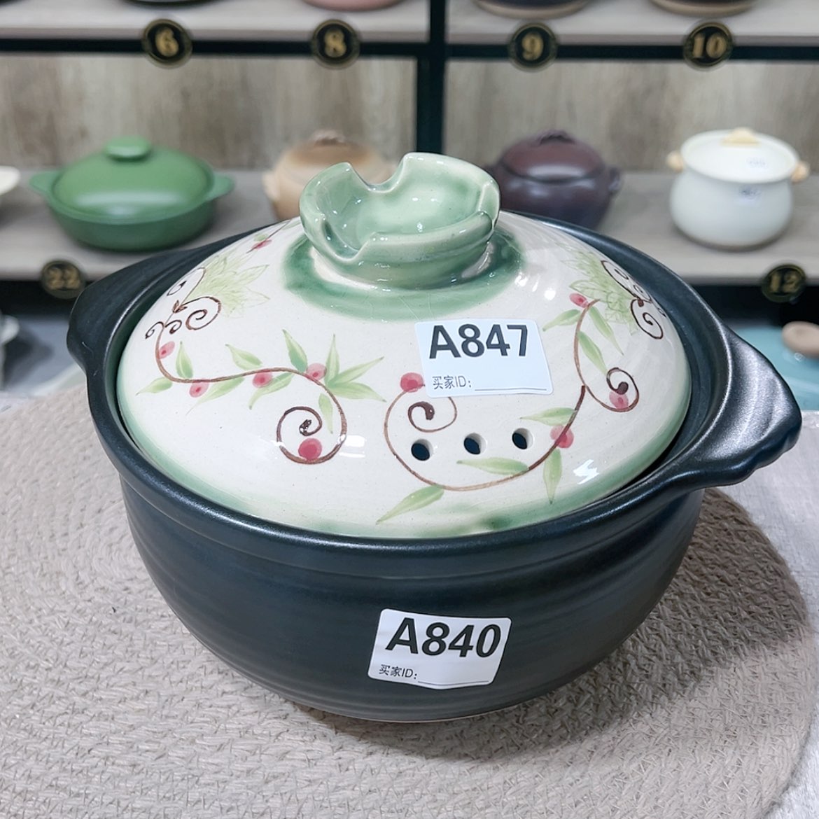 【闪购商品】2.5升砂锅微瑕疵品840