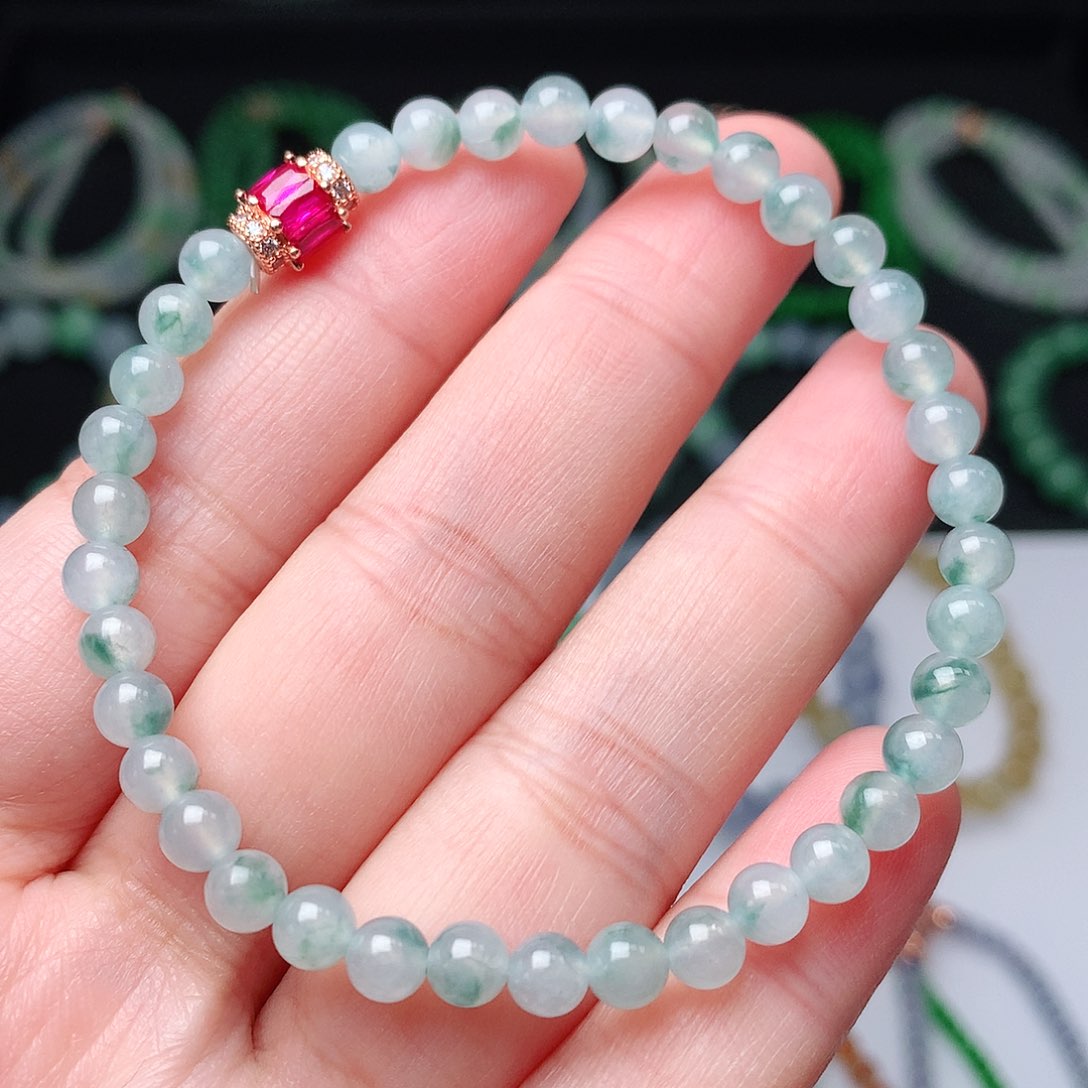 翡翠手链未镶嵌翡翠