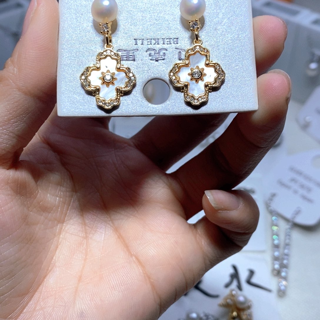 淡水珍珠未镶嵌耳饰