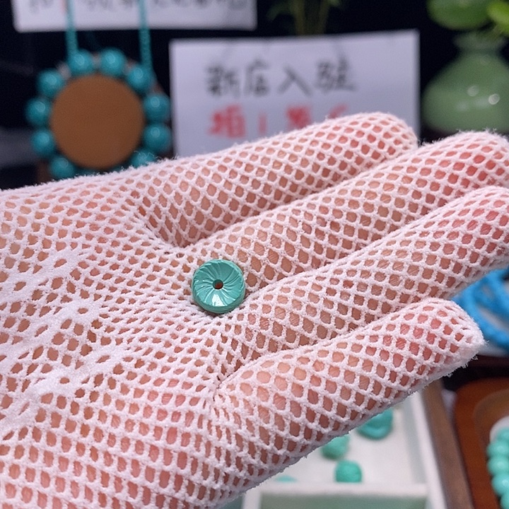 无***局湖北精品羽毛扣10mm1个