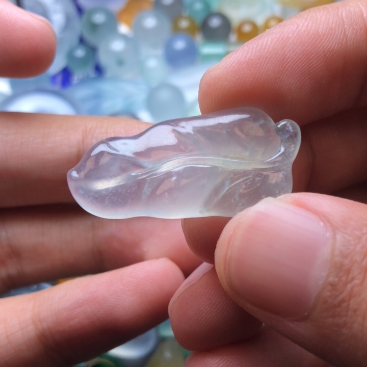定制翡翠未镶嵌挂件