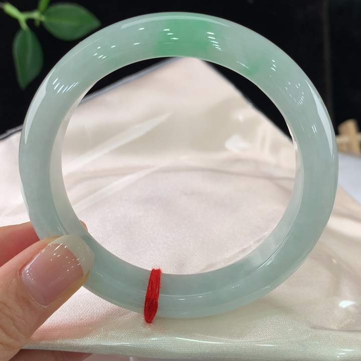 翡翠手镯未镶嵌111-0350