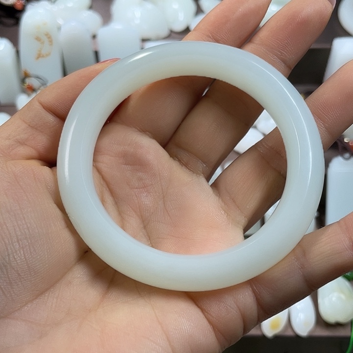 和田玉（白玉）手镯未镶嵌