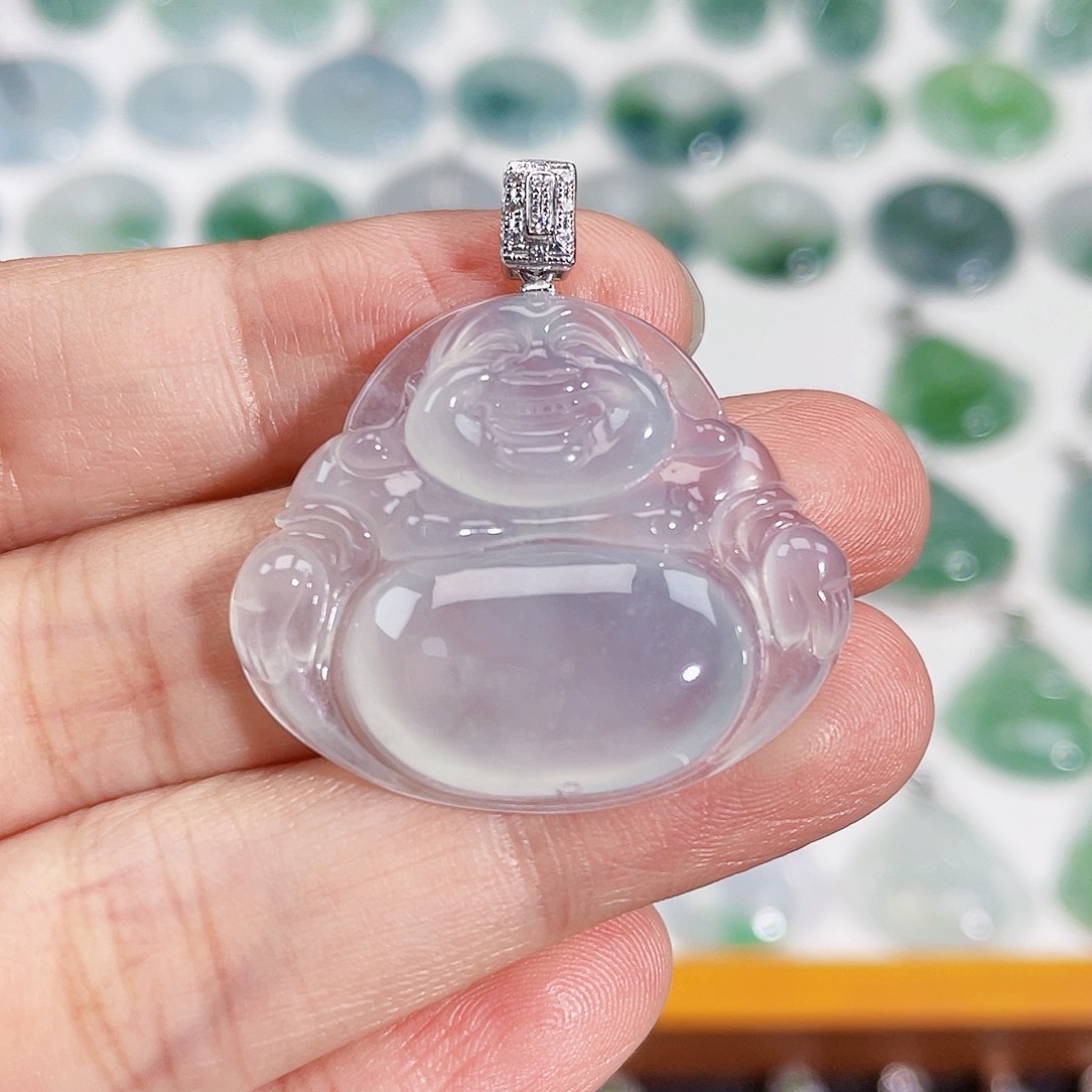 颈饰18K金镶嵌翡翠吊坠