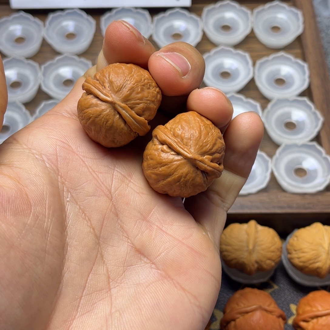 文玩核桃把件舍利