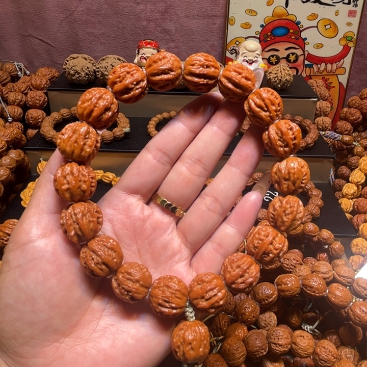 用***2手串文玩核桃精品