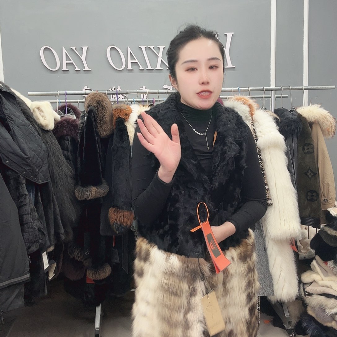 姚小妖家高端皮草