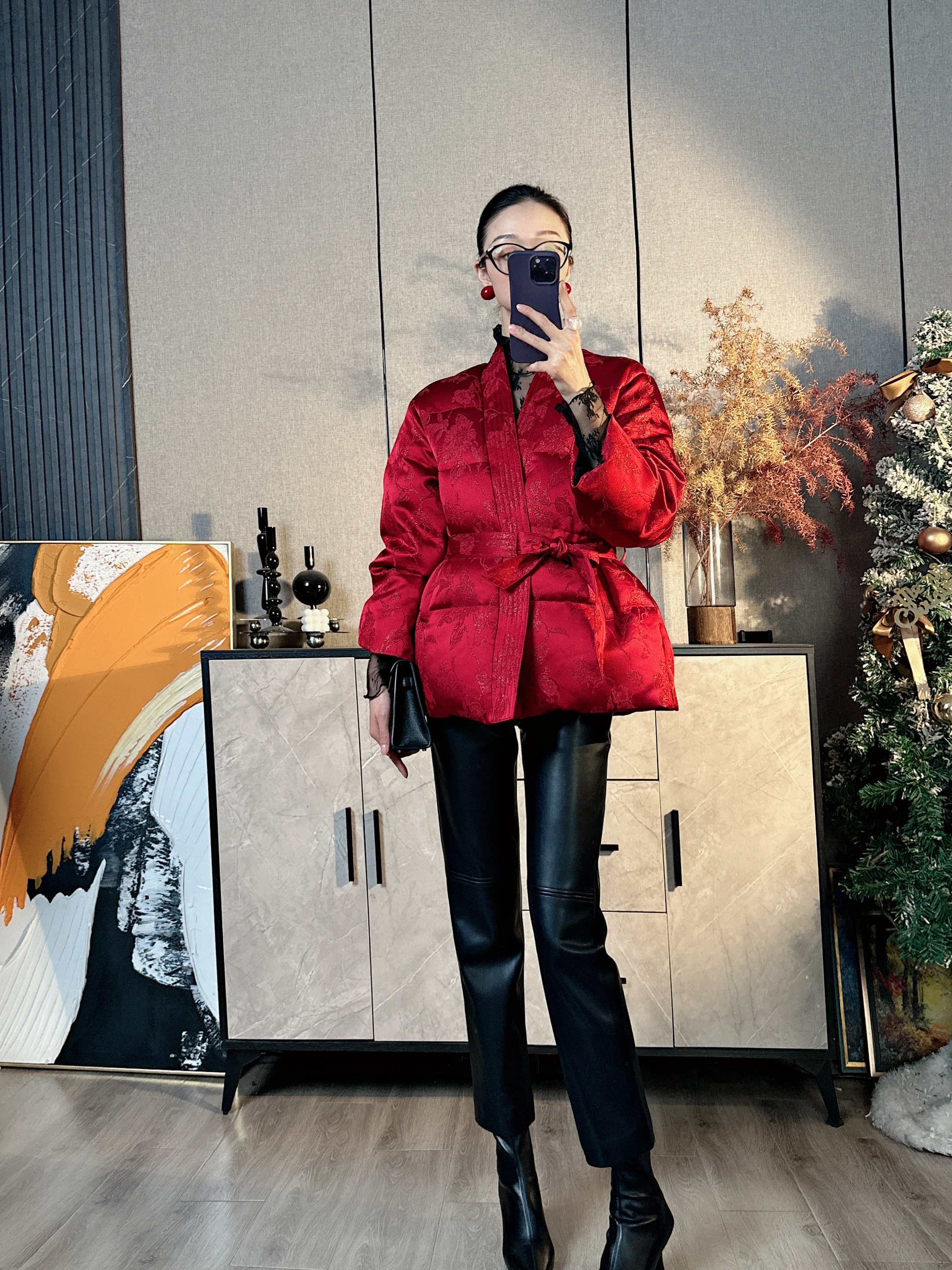 莺歌鹿鸣新中式醋酸金丝提花浴袍款羽绒服