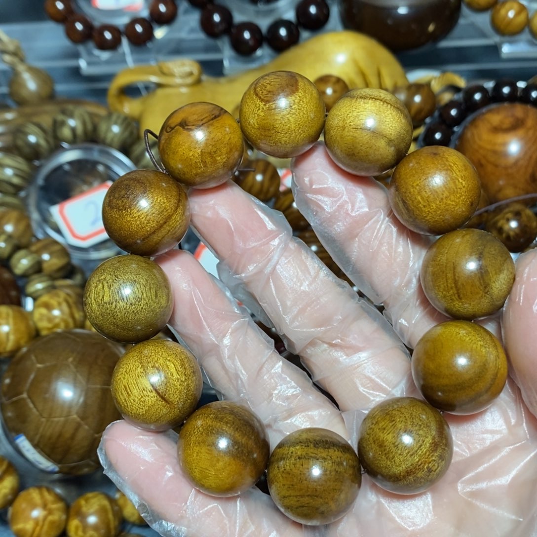 金丝楠木雕工艺品20