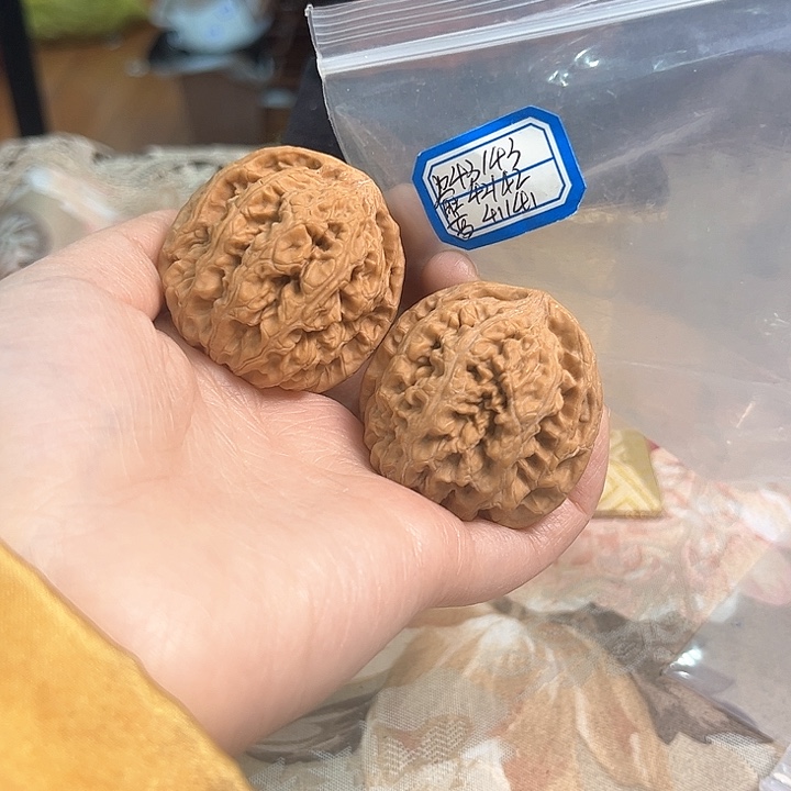 文玩核桃把件小**庄非嫁接大粗筋有修