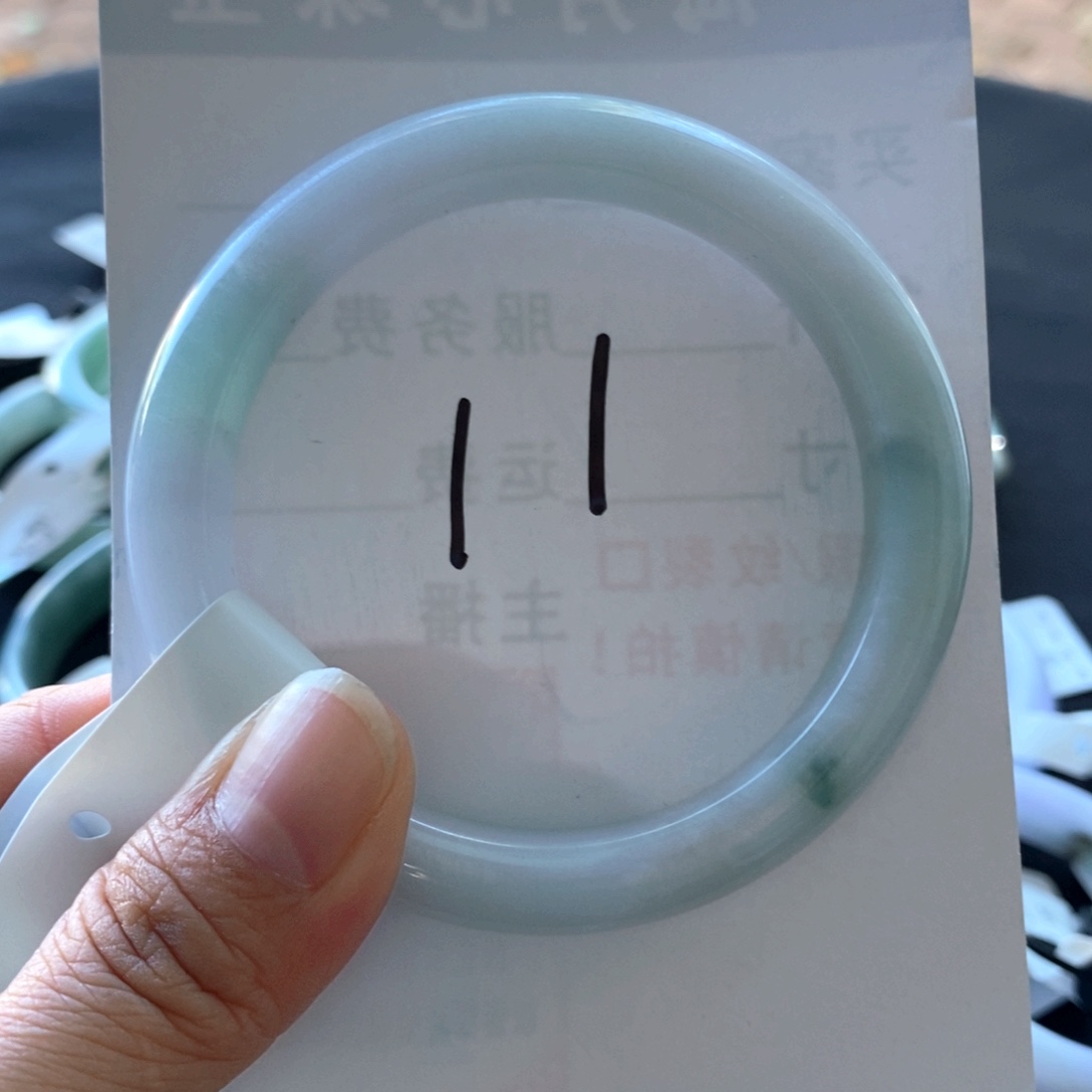 翡翠未镶嵌手镯窄条手镯