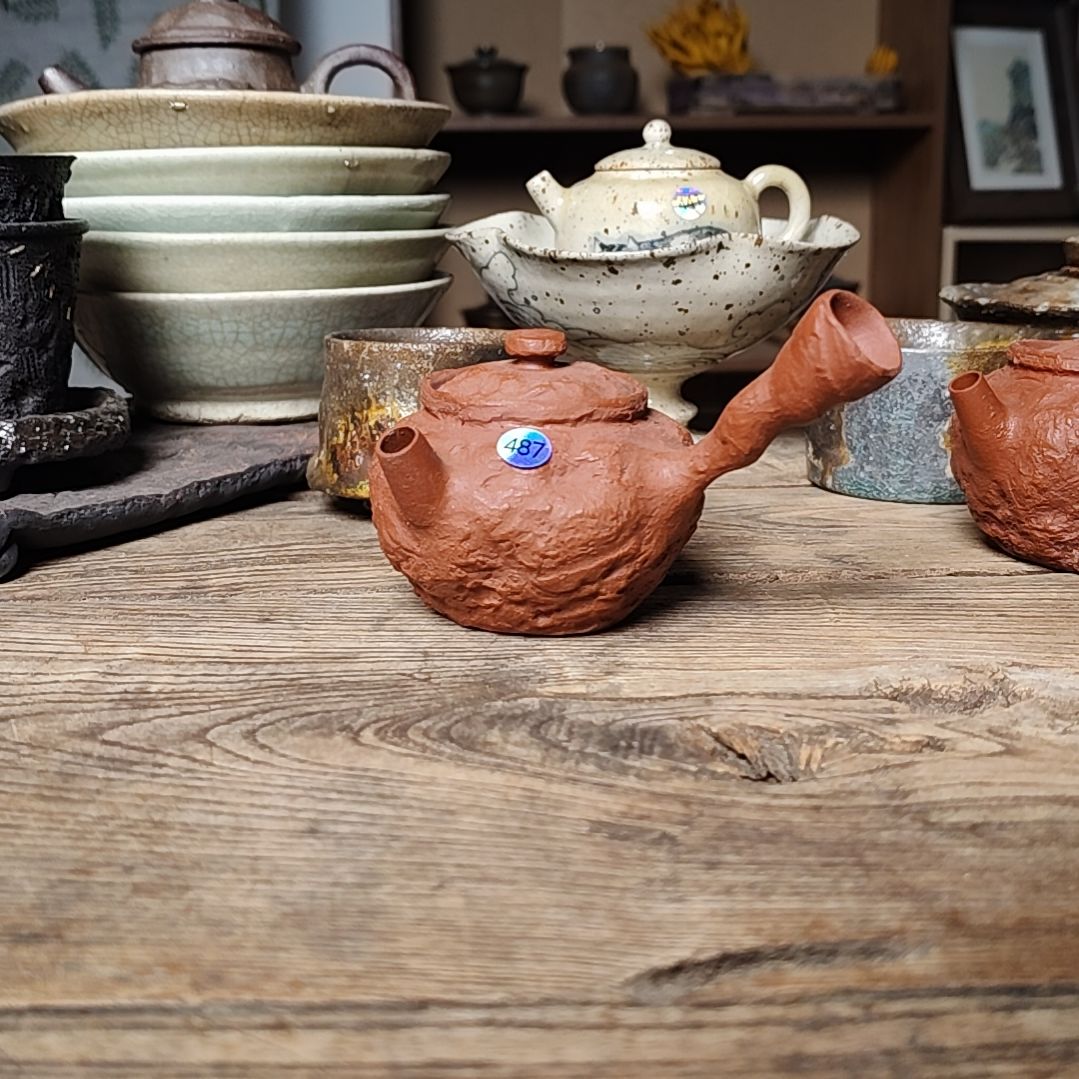 487紫砂朱泥侧把壶。。。。。
