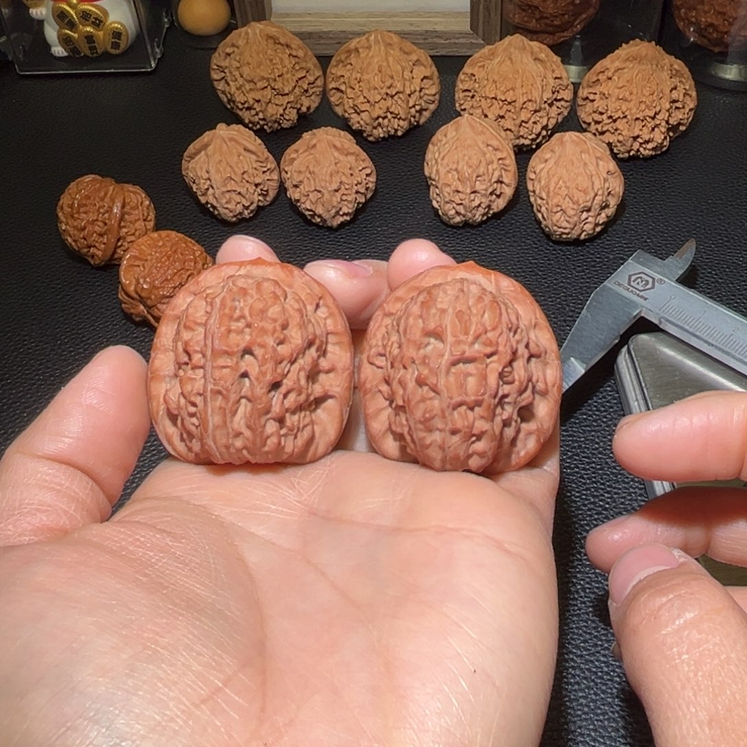 文玩核桃把件雪麒麟39