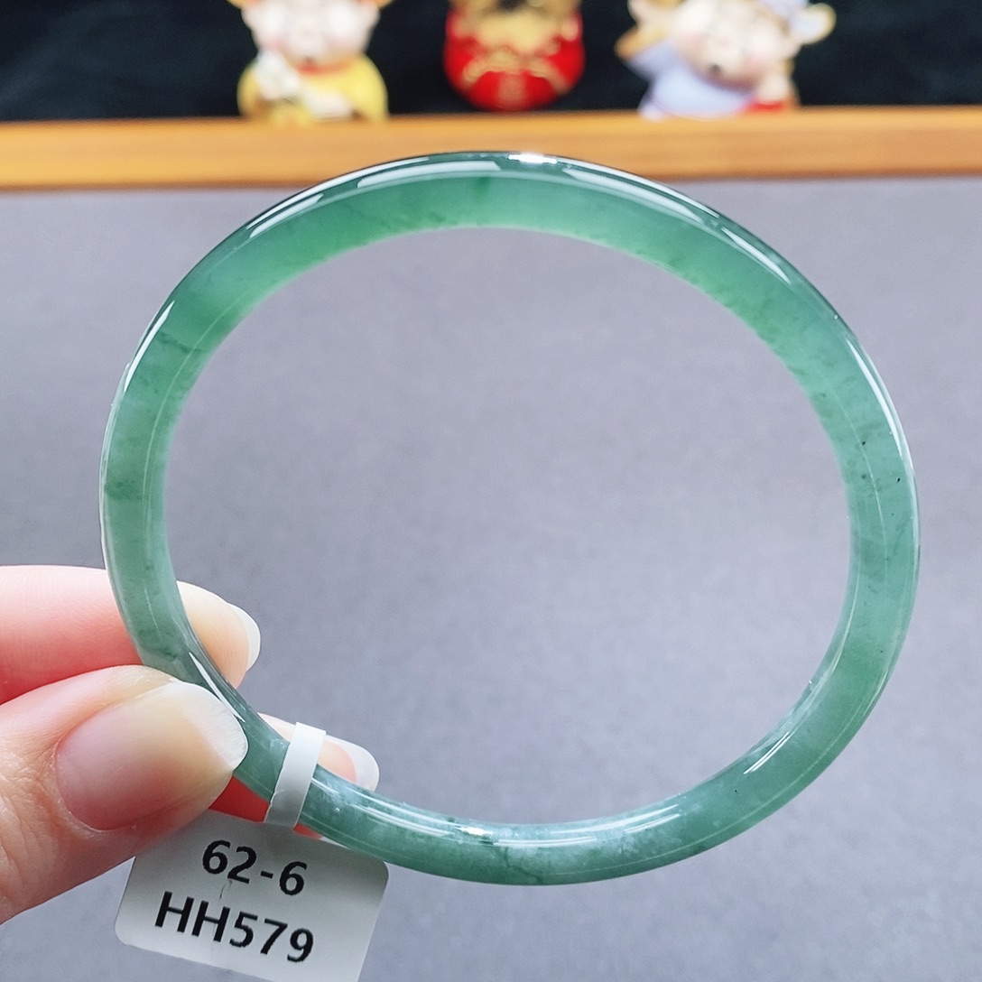 翡翠未镶嵌手镯94