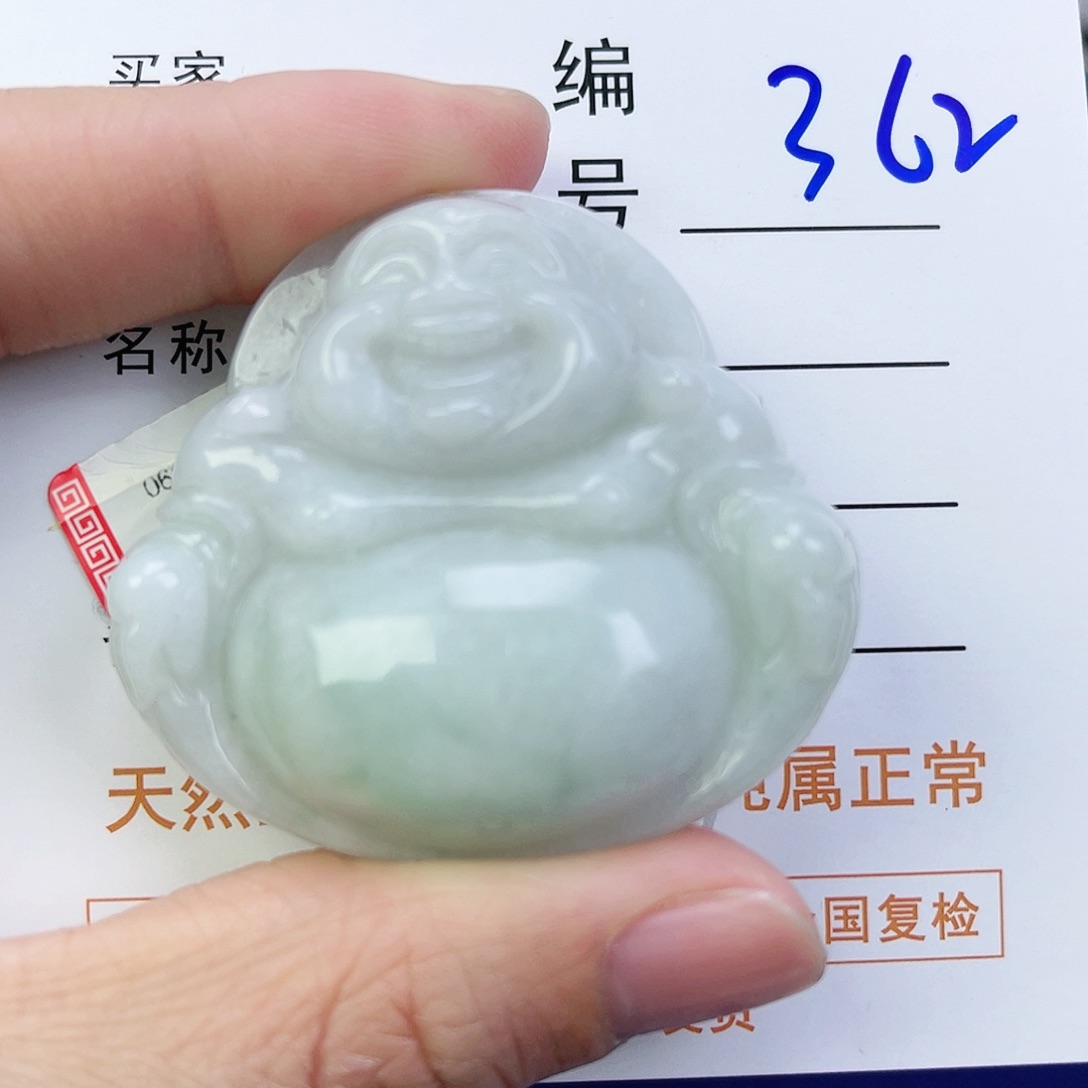 翡翠颈饰未镶嵌佛公