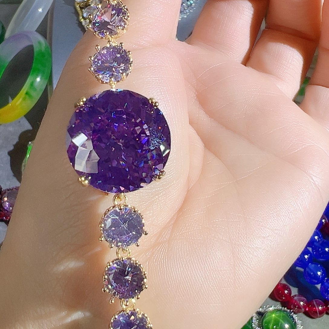 花岗石钨合金红色蓝色大宝贝