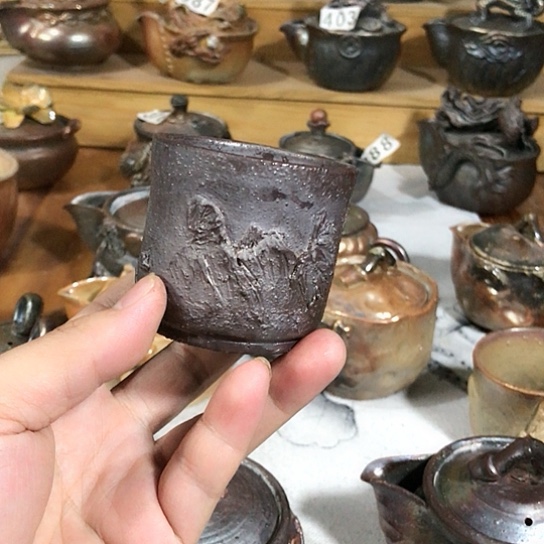 瓷片淡*微瑕的风景杯子