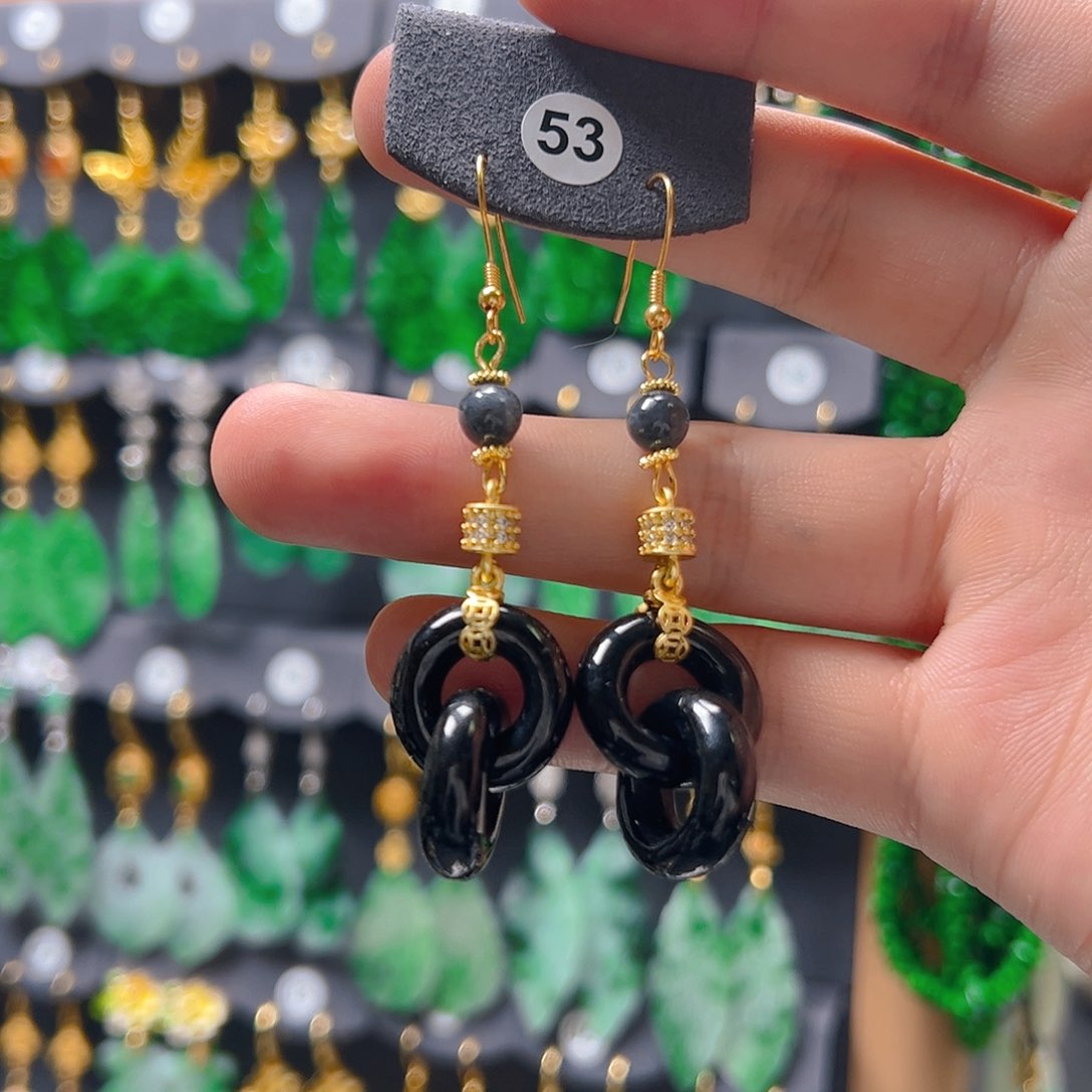 未镶嵌翡翠耳饰翡翠