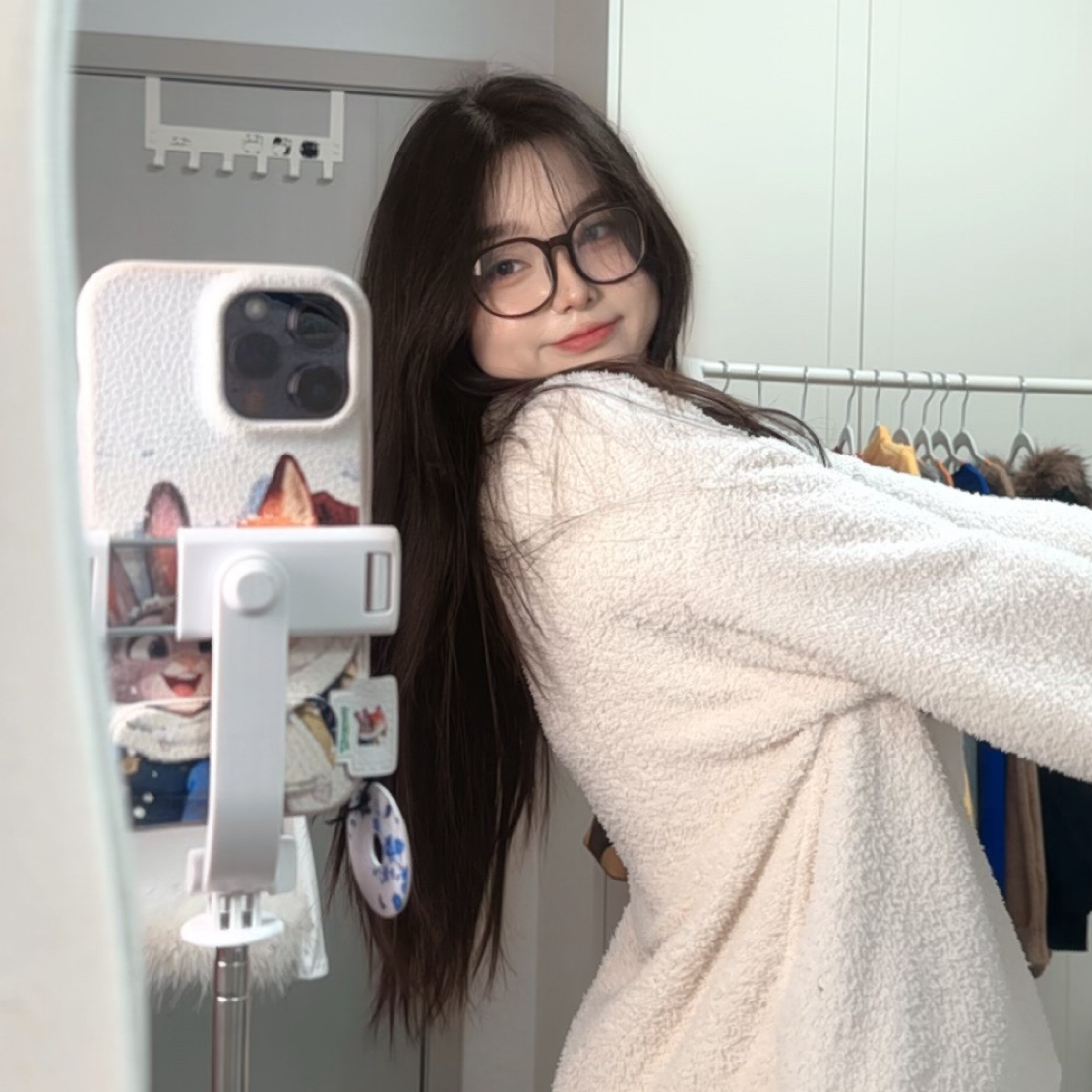 V领显瘦短款洋气长袖百搭拼接耐磨辣妹风抗皱T恤女