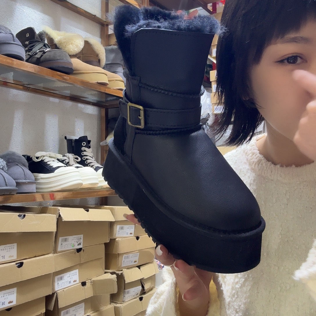37码黑色雪地靴大棉