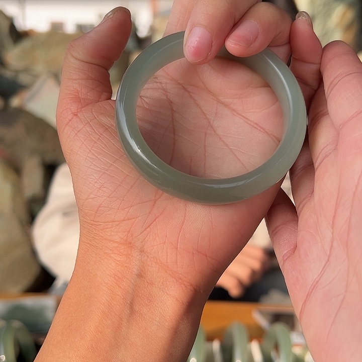 绿东陵冰晴水手镯