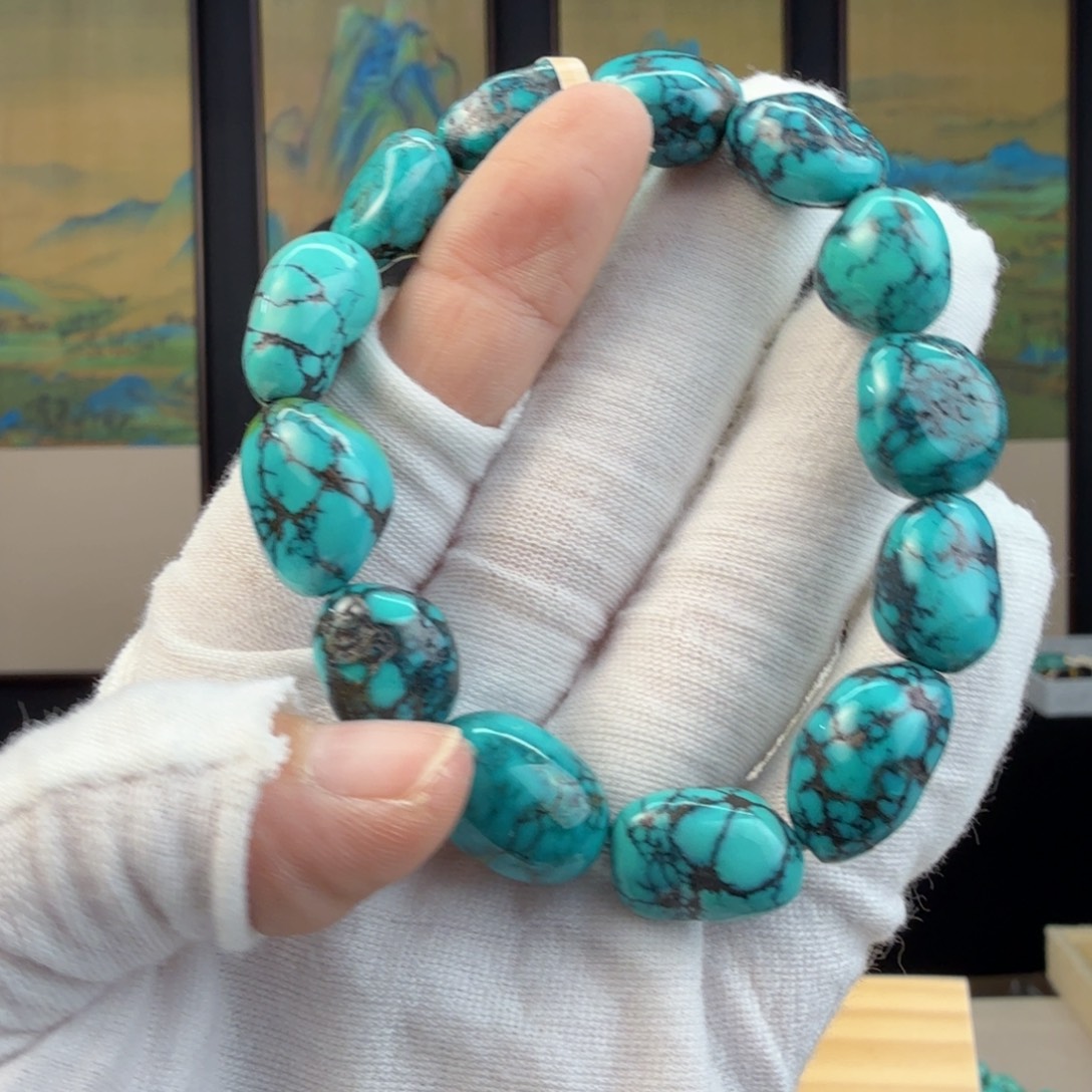 绿松石未镶嵌珠宝奇石