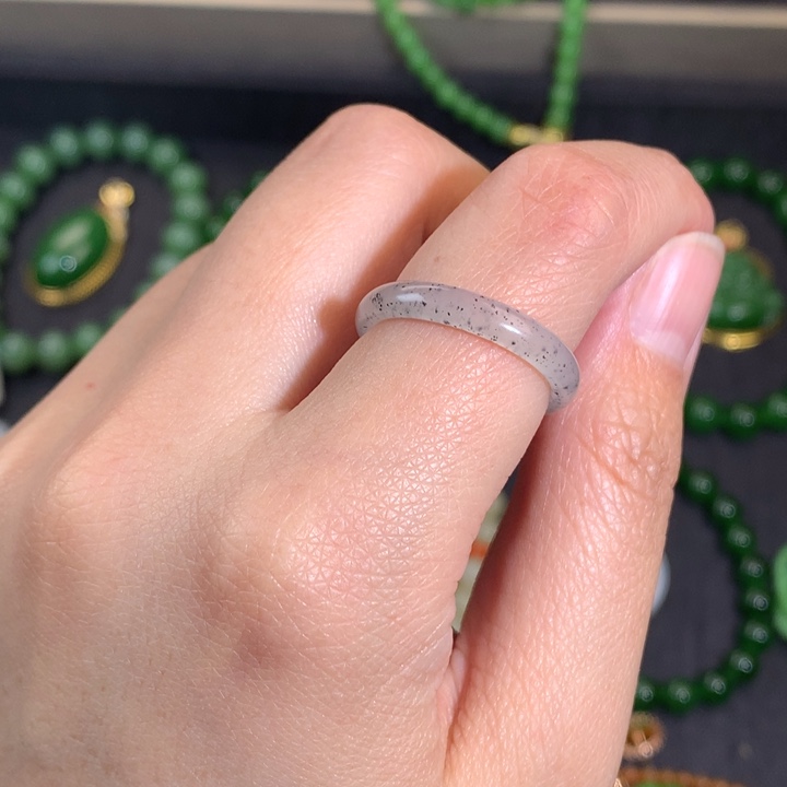 和田玉戒指未镶嵌