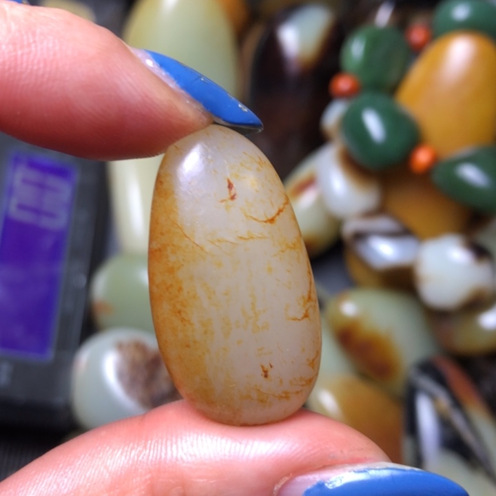 和田玉未镶嵌珠宝奇石