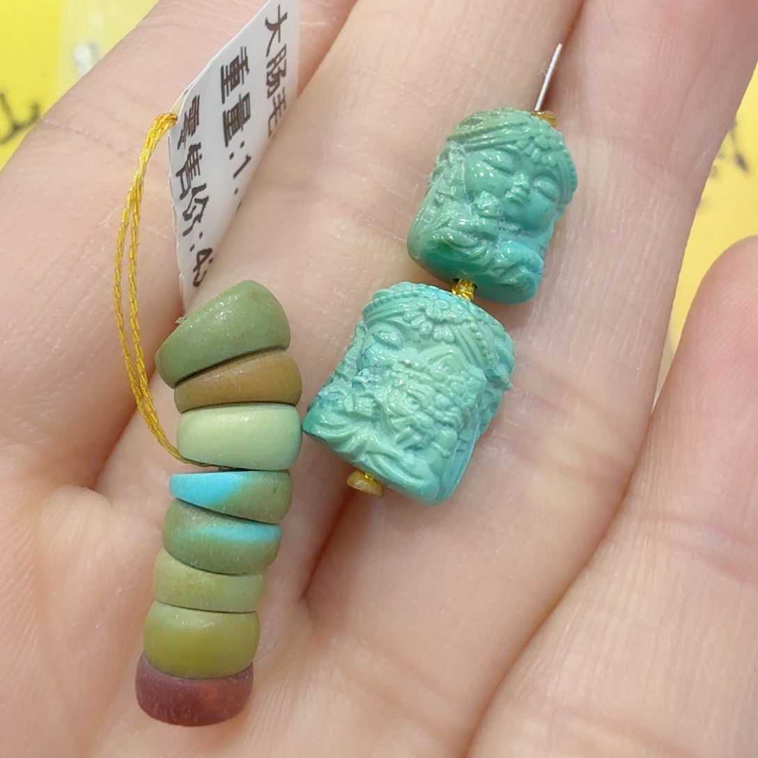 绿松石未镶嵌珠宝奇石