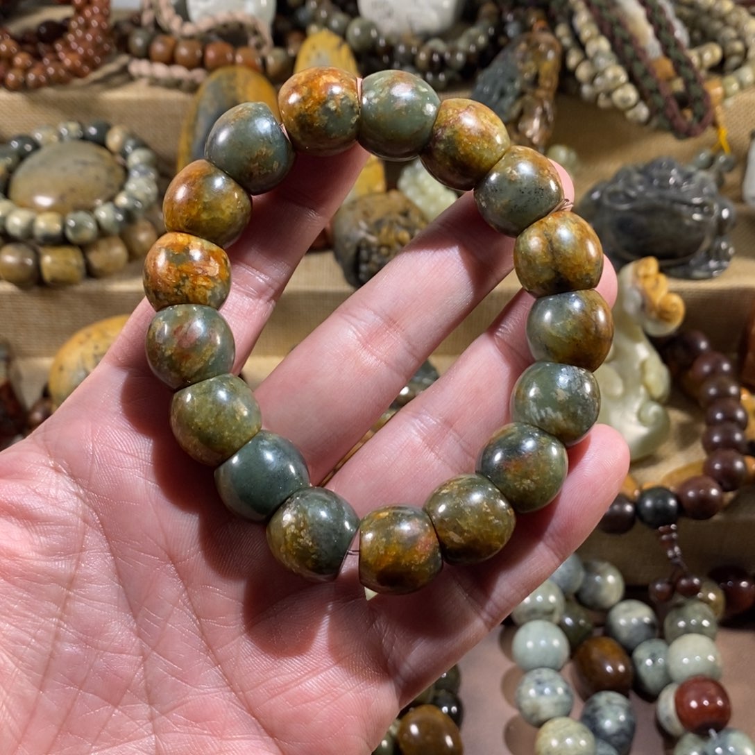 岫岩河磨玉（透闪石质玉）未镶嵌挂件